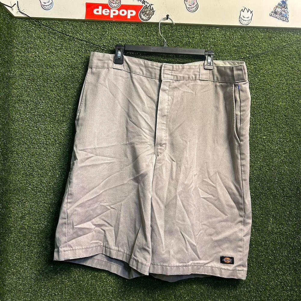 Dickies Men's Grey and Khaki Shorts